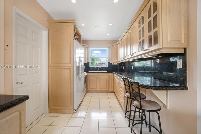 3240 SW 96th Ave, Miami, FL 33165