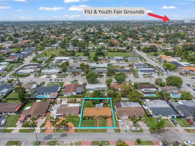 3240 SW 96th Ave, Miami, FL 33165