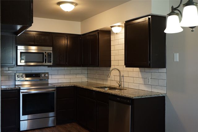 7729 Brandi Place, North Richland Hills, TX 76182