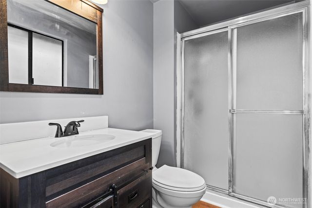 10329 99th Street SW, Tacoma, WA 98498