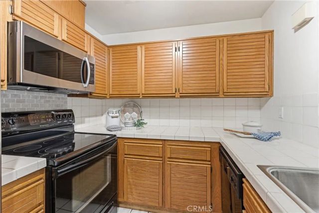25712 Le Parc 7, Lake Forest, CA 92630