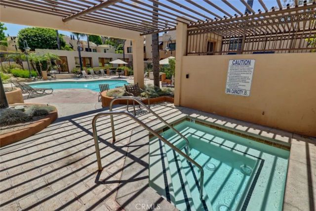 25712 Le Parc 7, Lake Forest, CA 92630
