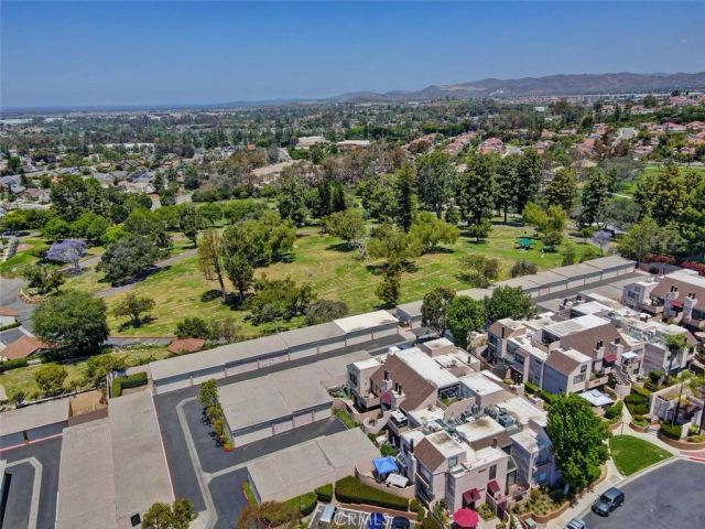25712 Le Parc 7, Lake Forest, CA 92630