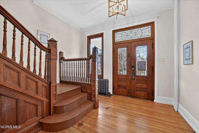 325 N Main Street, Bowling Green, OH 43402