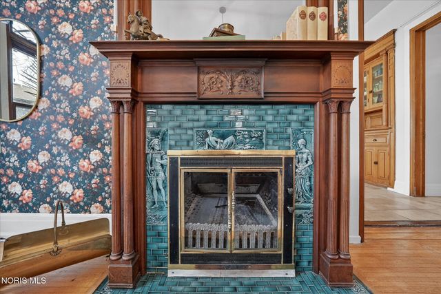 325 N Main Street, Bowling Green, OH 43402