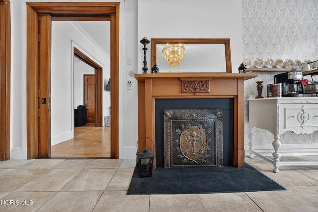 325 N Main Street, Bowling Green, OH 43402