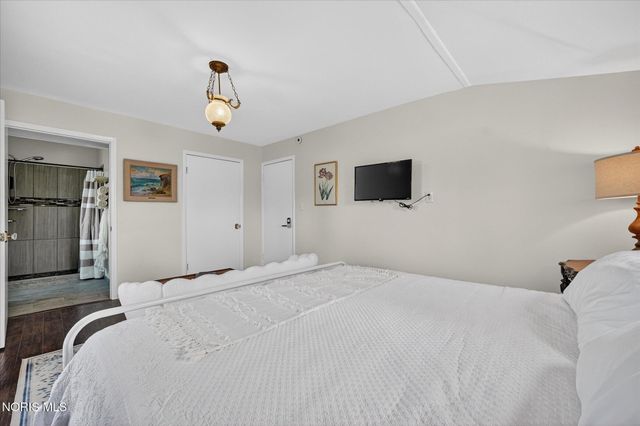 325 N Main Street, Bowling Green, OH 43402