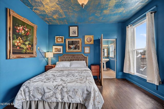 325 N Main Street, Bowling Green, OH 43402