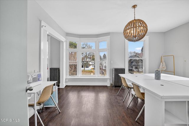 325 N Main Street, Bowling Green, OH 43402