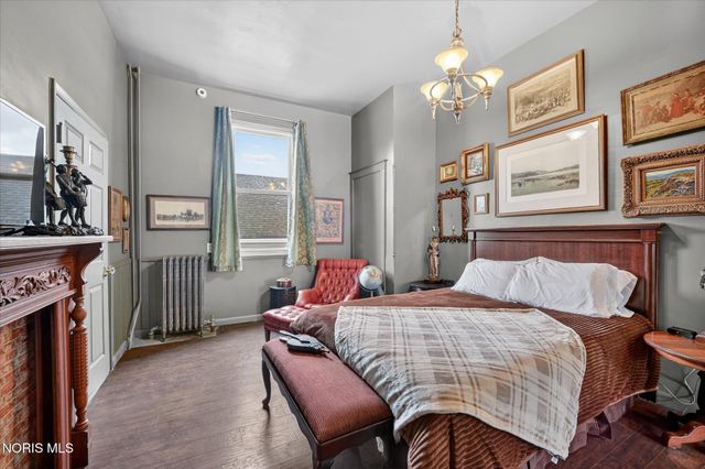 325 N Main Street, Bowling Green, OH 43402