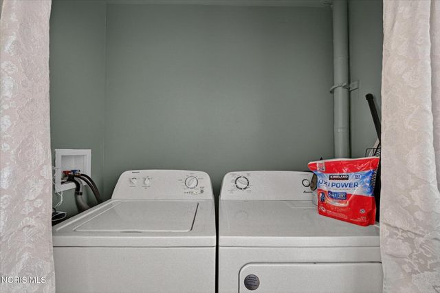 325 N Main Street, Bowling Green, OH 43402