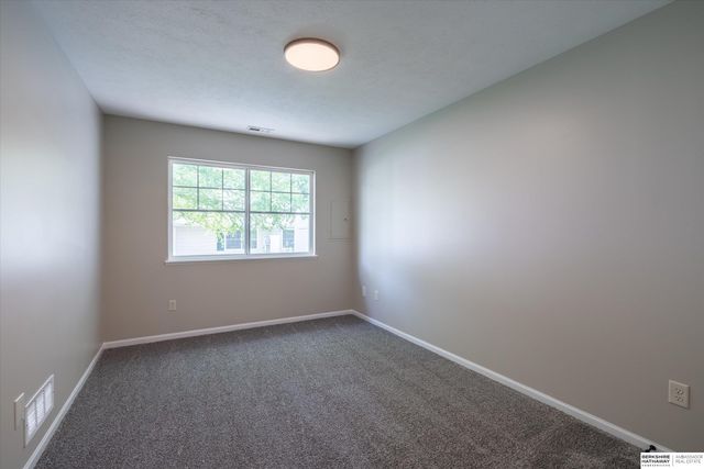 1847 N 175th Court, Omaha, NE 68118