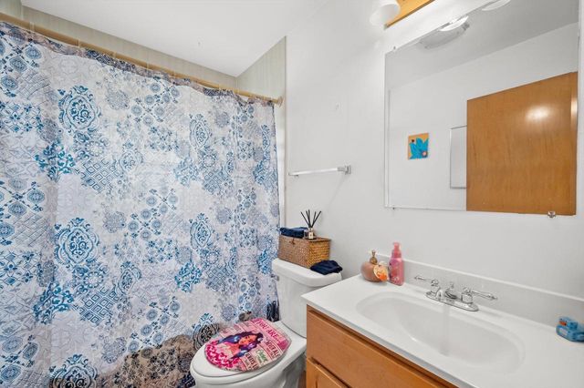 4050 N 81st STREET, Milwaukee, WI 53222