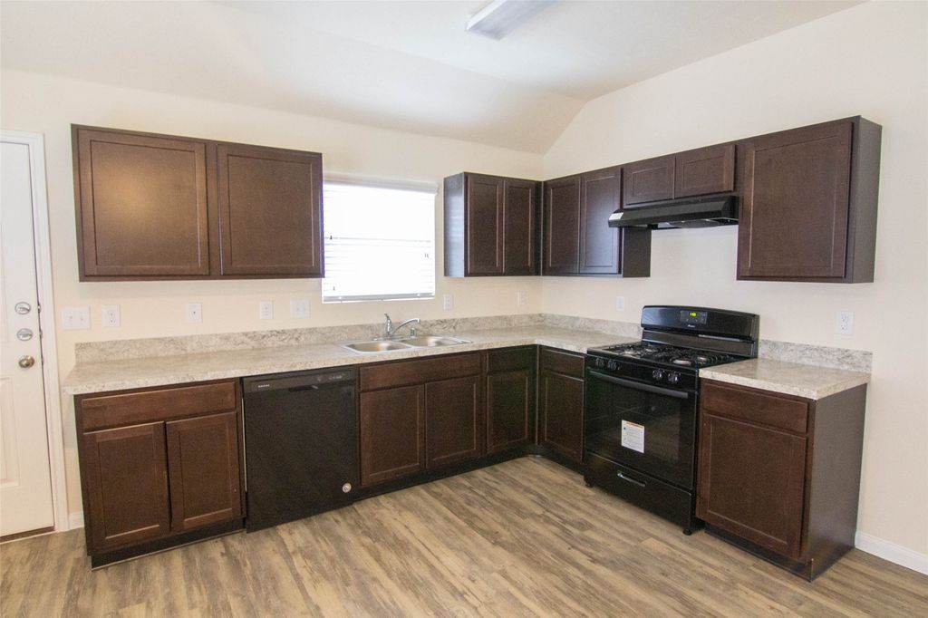 3924 Bonita Springs Drive, Fort Worth, TX 76123
