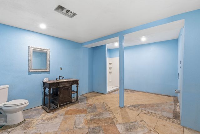 1703 Navaro Street, Dallas, TX 75208