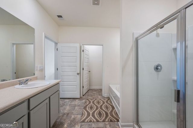 647 Graham Campbell Lane, Statham, GA 30666