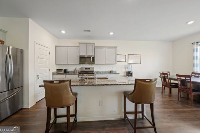 647 Graham Campbell Lane, Statham, GA 30666