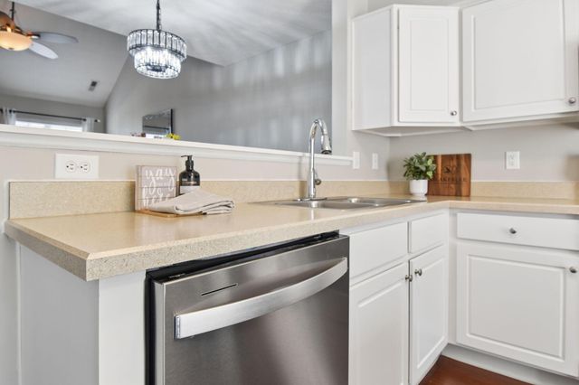 320 Dysar Run Drive, 23, Blacklick, OH 43004