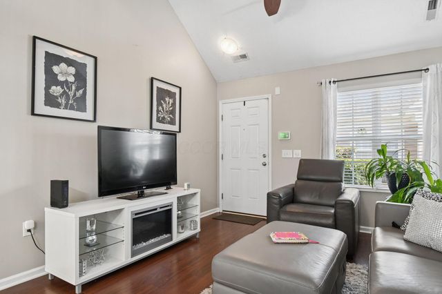 320 Dysar Run Drive, 23, Blacklick, OH 43004