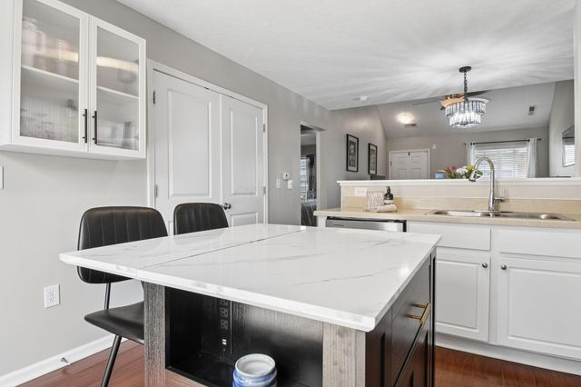 320 Dysar Run Drive, 23, Blacklick, OH 43004