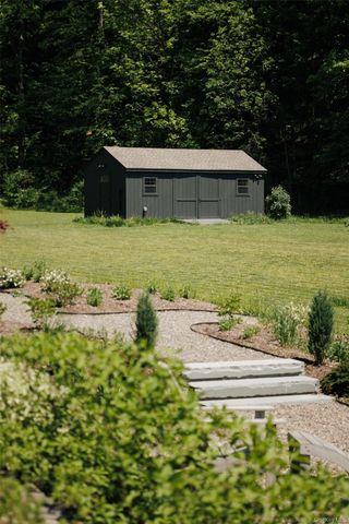 155 Wey Road, Rhinebeck, NY 12572
