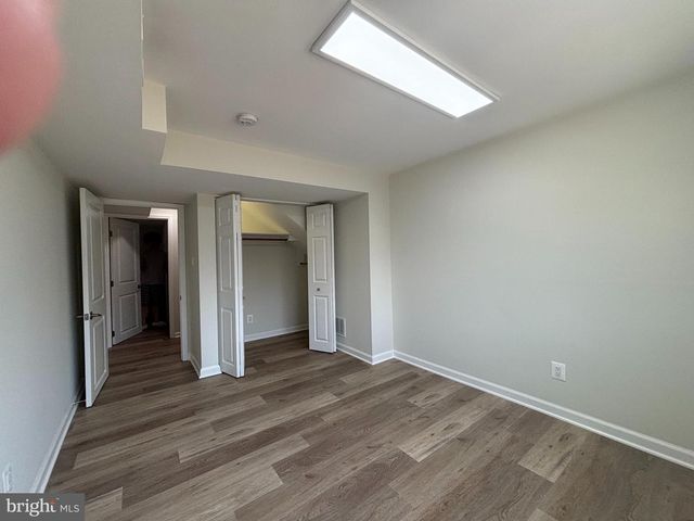 239 OLD COURTHOUSE RD NE, Vienna, VA 22180