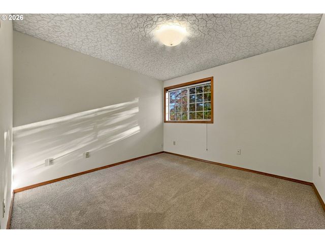 17102 Ne 37TH Cir, Vancouver, WA 98682