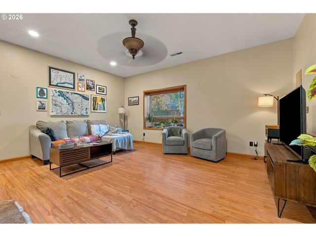 17102 Ne 37TH Cir, Vancouver, WA 98682
