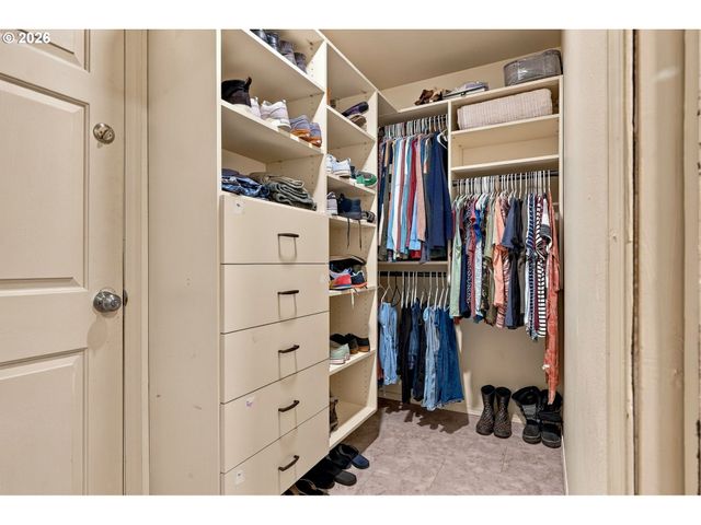 17102 Ne 37TH Cir, Vancouver, WA 98682