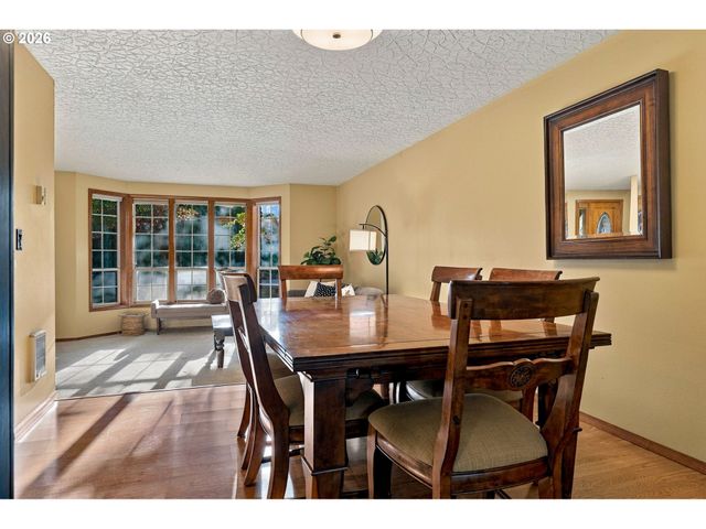 17102 Ne 37TH Cir, Vancouver, WA 98682