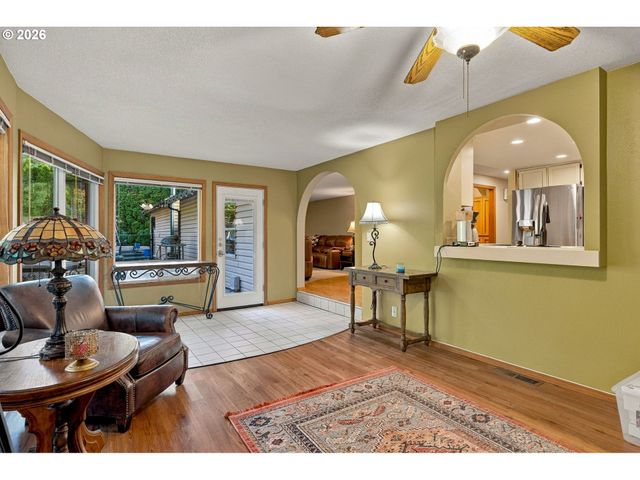 17102 Ne 37TH Cir, Vancouver, WA 98682
