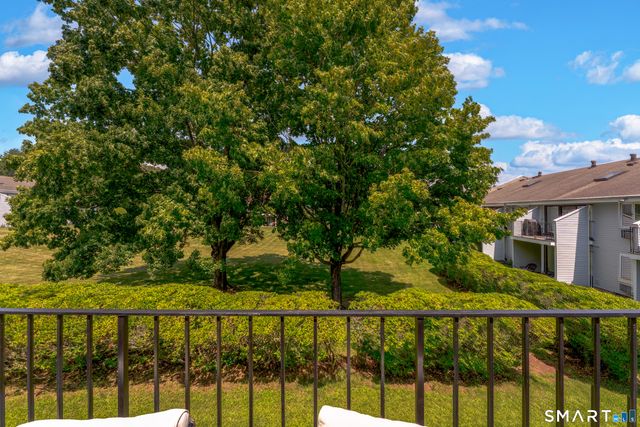 121 Florence Road 2C, Branford, CT 06405
