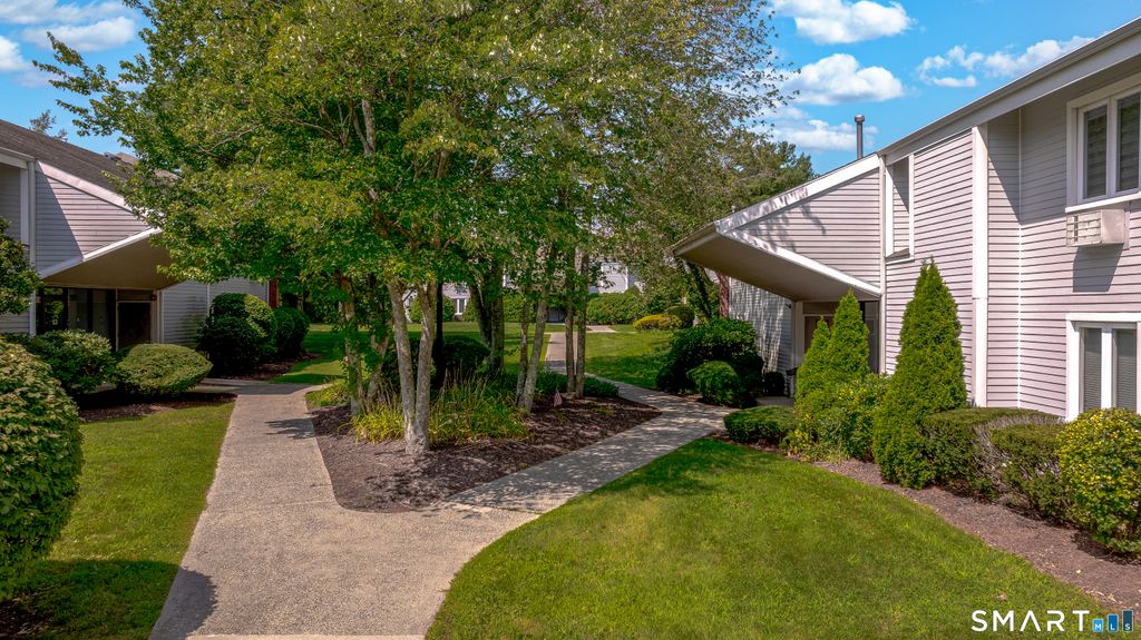 121 Florence Road 2C, Branford, CT 06405
