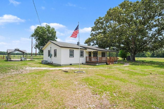 921 Fred Hall Road, Stedman, NC 28391