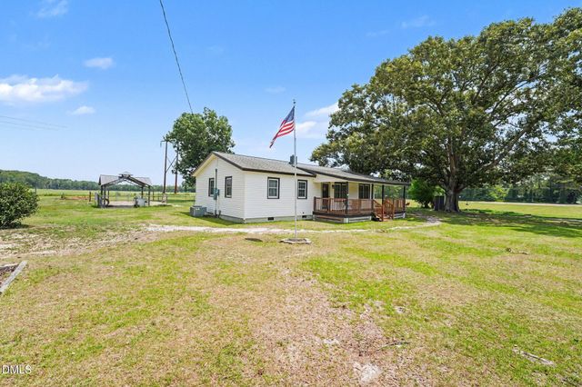 921 Fred Hall Road, Stedman, NC 28391