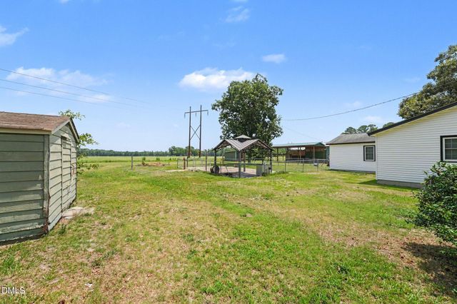 921 Fred Hall Road, Stedman, NC 28391