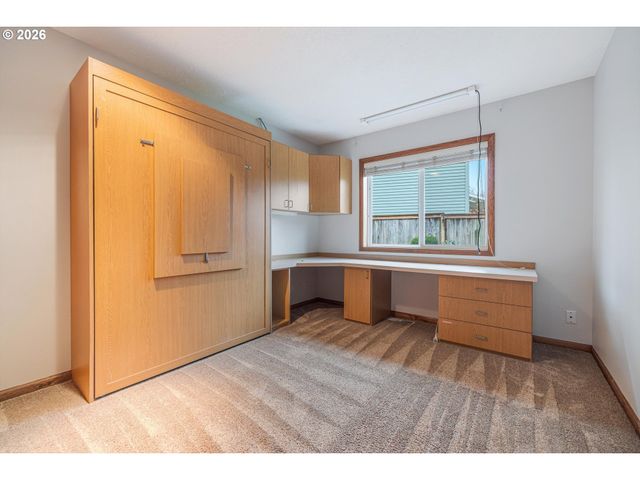 387 Ne 15TH Ct, Hillsboro, OR 97124