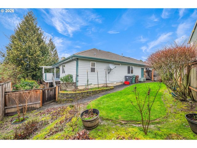 387 Ne 15TH Ct, Hillsboro, OR 97124
