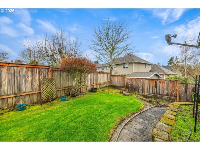 387 Ne 15TH Ct, Hillsboro, OR 97124