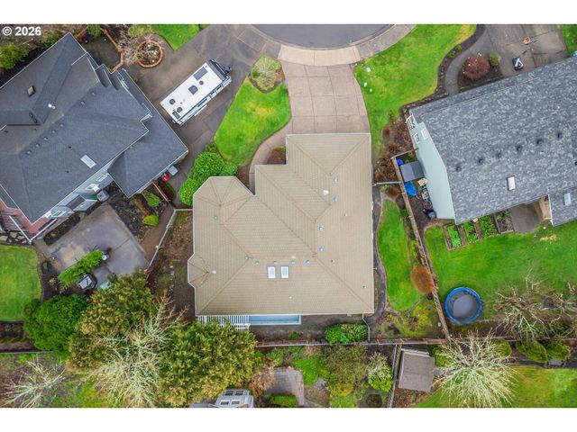 387 Ne 15TH Ct, Hillsboro, OR 97124