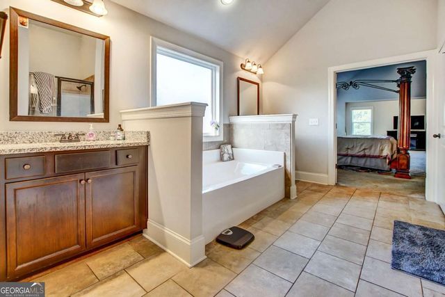 300 Onyx Drive, Mcdonough, GA 30252