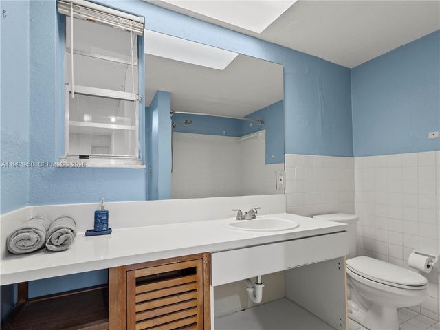 6711 N Kendall Dr 505, Pinecrest, FL 33156