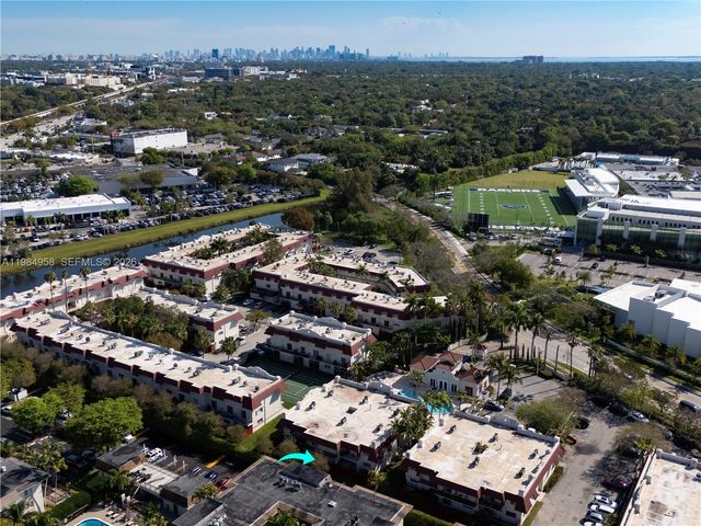 6711 N Kendall Dr 505, Pinecrest, FL 33156