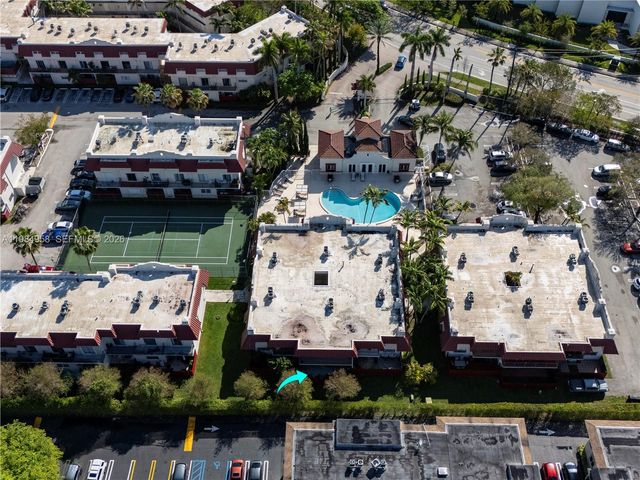 6711 N Kendall Dr 505, Pinecrest, FL 33156