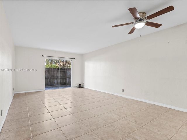 6711 N Kendall Dr 505, Pinecrest, FL 33156