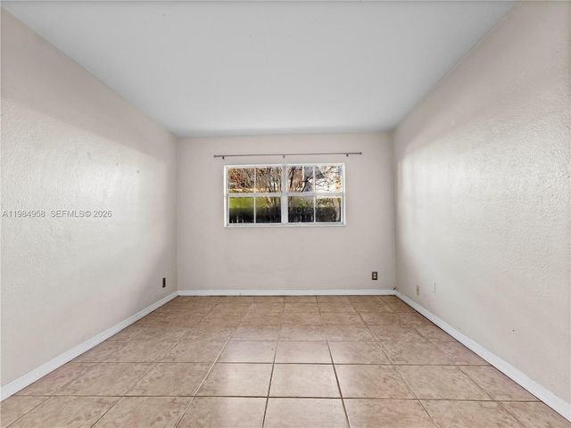 6711 N Kendall Dr 505, Pinecrest, FL 33156