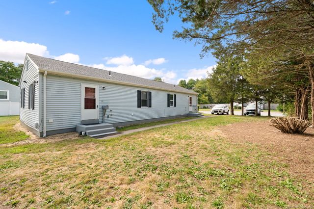18 Tacoma Court, Groton, CT 06340