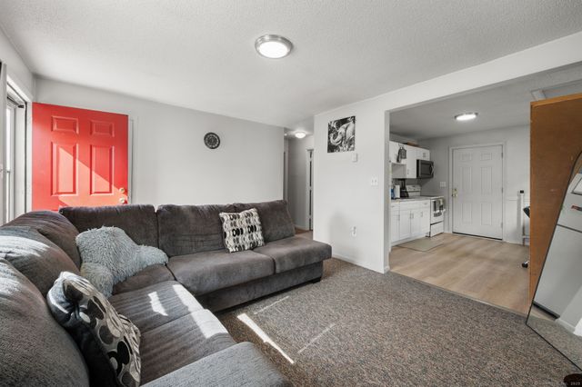 18 Tacoma Court, Groton, CT 06340