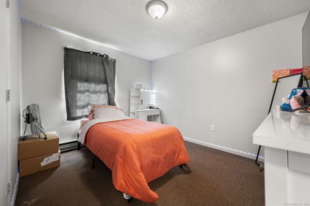 18 Tacoma Court, Groton, CT 06340