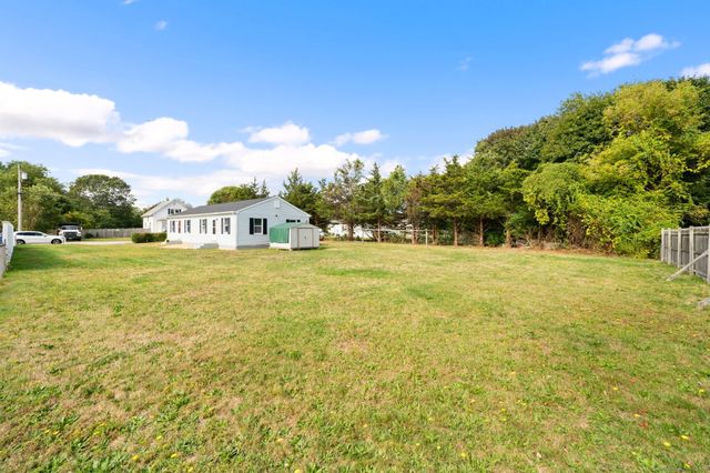 18 Tacoma Court, Groton, CT 06340